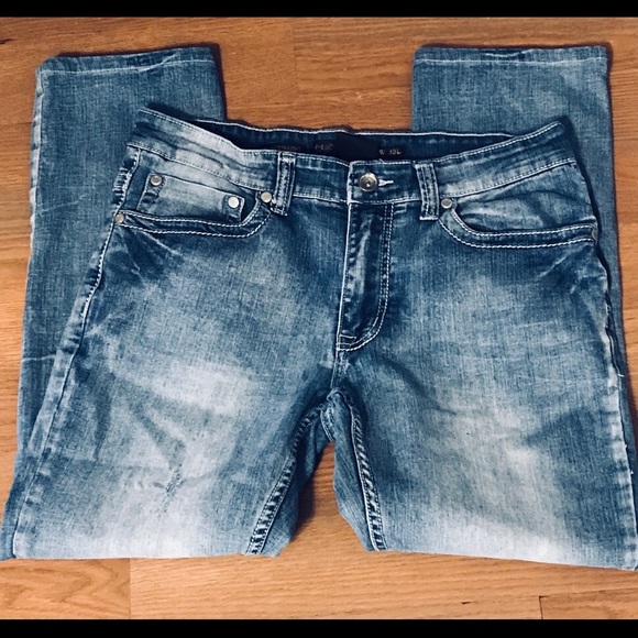 38 X 30 HELIX SLIM STRAIGHT LEG JEANS NWT